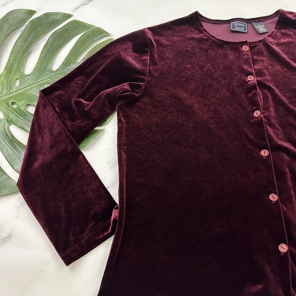 Laura Scott Womens Vintage Velvet Cardigan Sweater Size M Dark Purple Whimsygoth - Picture 4 of 11
